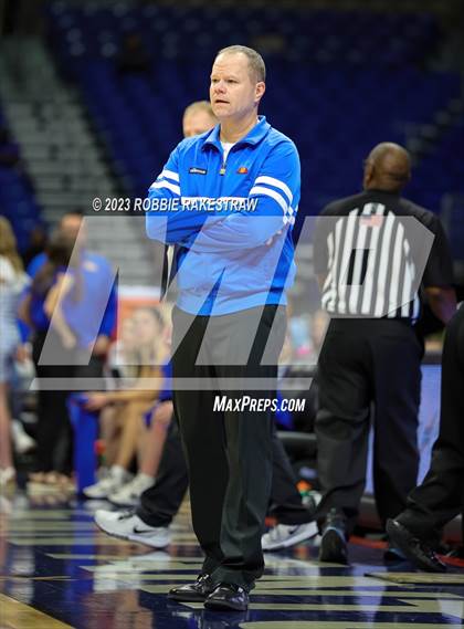 Thumbnail 1 in Huckabay vs. Nazareth (UIL 1A Basketball State Final) photogallery.