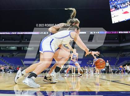 Thumbnail 1 in Huckabay vs. Nazareth (UIL 1A Basketball State Final) photogallery.