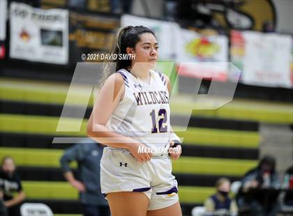 Thumbnail 3 in Blue Springs vs Aquinas (810 Varsity Showcase) photogallery.