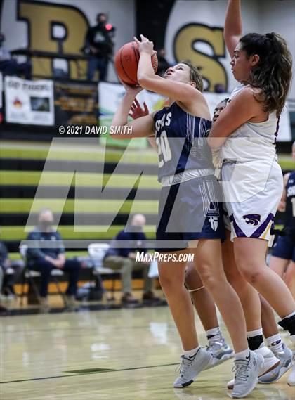 Thumbnail 2 in Blue Springs vs Aquinas (810 Varsity Showcase) photogallery.