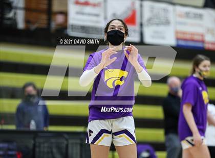 Thumbnail 2 in Blue Springs vs Aquinas (810 Varsity Showcase) photogallery.