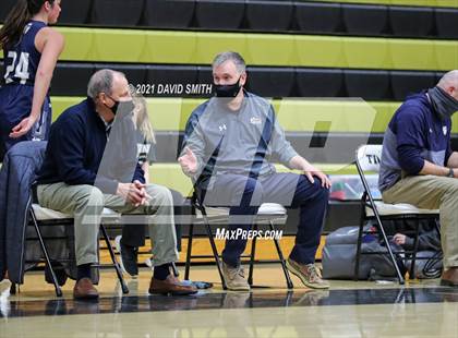Thumbnail 3 in Blue Springs vs Aquinas (810 Varsity Showcase) photogallery.