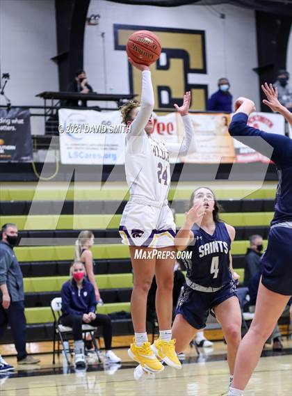 Thumbnail 1 in Blue Springs vs Aquinas (810 Varsity Showcase) photogallery.