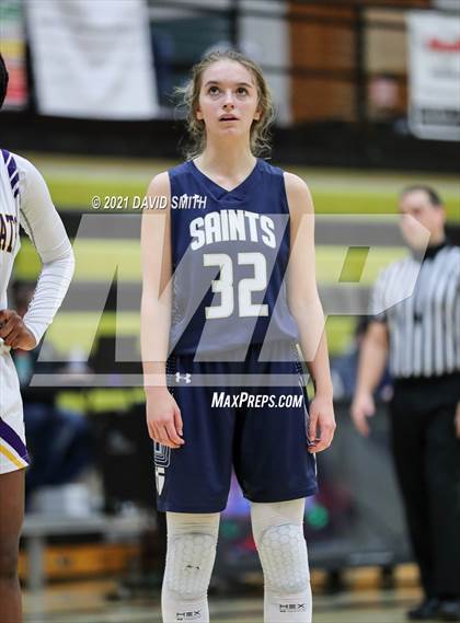 Thumbnail 1 in Blue Springs vs Aquinas (810 Varsity Showcase) photogallery.