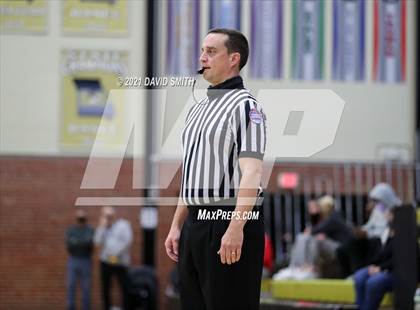 Thumbnail 2 in Blue Springs vs Aquinas (810 Varsity Showcase) photogallery.