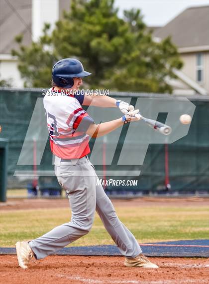 Thumbnail 3 in Tompkins vs Lamar photogallery.