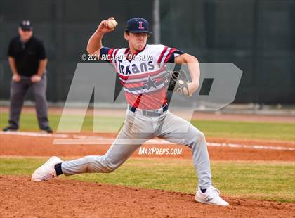 Thumbnail 1 in Tompkins vs Lamar photogallery.