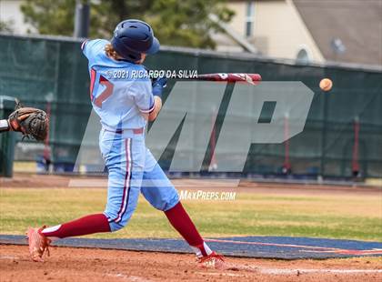 Thumbnail 3 in Tompkins vs Lamar photogallery.