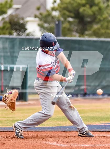 Thumbnail 1 in Tompkins vs Lamar photogallery.