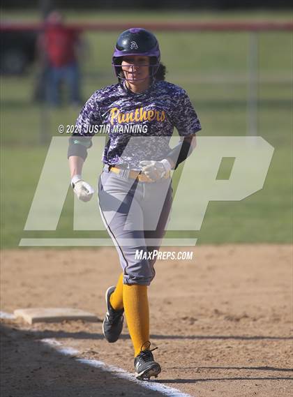 Thumbnail 2 in Ashdown @ Glen Rose photogallery.