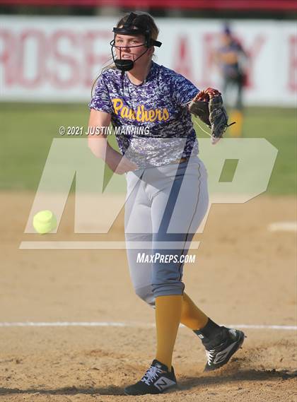 Thumbnail 3 in Ashdown @ Glen Rose photogallery.