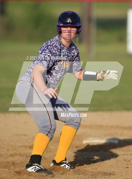 Thumbnail 2 in Ashdown @ Glen Rose photogallery.
