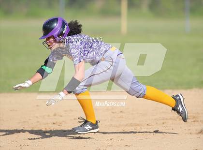 Thumbnail 2 in Ashdown @ Glen Rose photogallery.