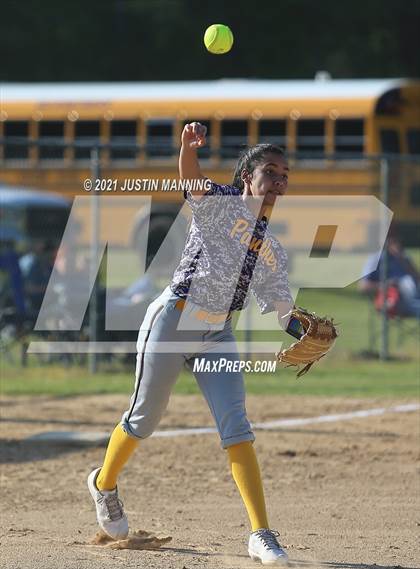 Thumbnail 1 in Ashdown @ Glen Rose photogallery.