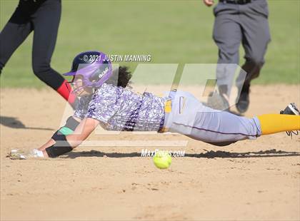 Thumbnail 2 in Ashdown @ Glen Rose photogallery.