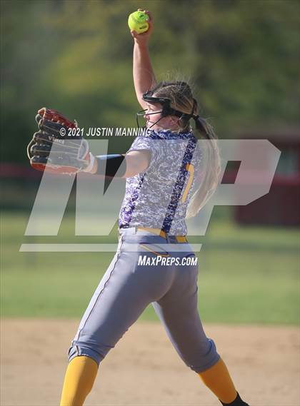 Thumbnail 2 in Ashdown @ Glen Rose photogallery.