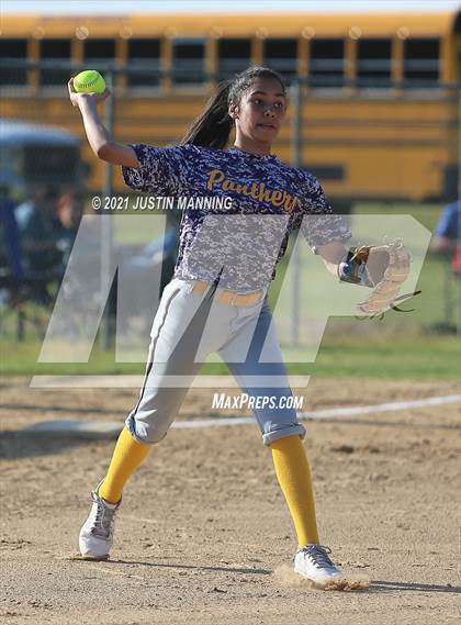 Thumbnail 3 in Ashdown @ Glen Rose photogallery.