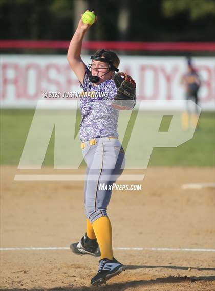 Thumbnail 2 in Ashdown @ Glen Rose photogallery.