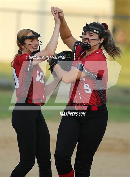 Thumbnail 1 in Ashdown @ Glen Rose photogallery.