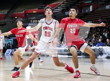Thumbnail 3 in Chowchilla vs. Fowler (CIF CS Division VI Section Championship) photogallery.