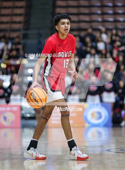 Thumbnail 2 in Chowchilla vs. Fowler (CIF CS Division VI Section Championship) photogallery.
