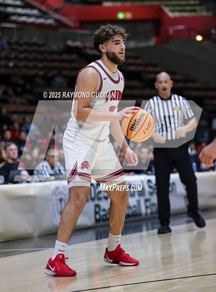 Thumbnail 1 in Chowchilla vs. Fowler (CIF CS Division VI Section Championship) photogallery.
