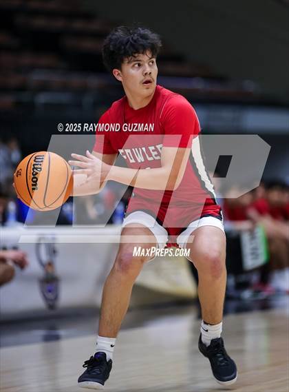 Thumbnail 1 in Chowchilla vs. Fowler (CIF CS Division VI Section Championship) photogallery.