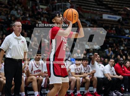 Thumbnail 2 in Chowchilla vs. Fowler (CIF CS Division VI Section Championship) photogallery.