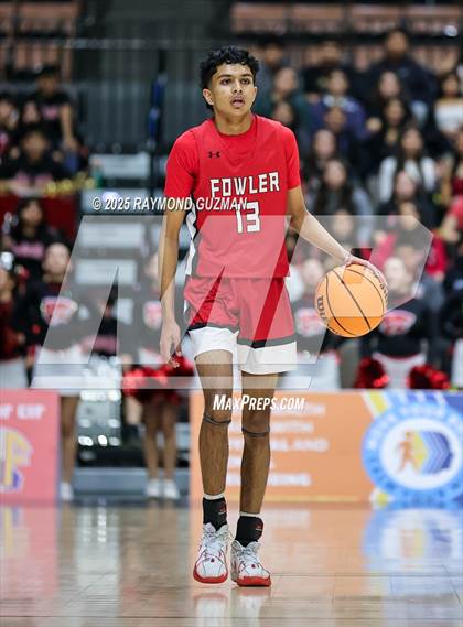 Thumbnail 1 in Chowchilla vs. Fowler (CIF CS Division VI Section Championship) photogallery.