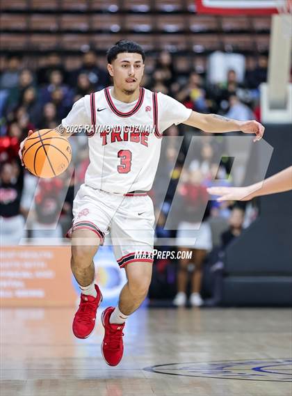 Thumbnail 1 in Chowchilla vs. Fowler (CIF CS Division VI Section Championship) photogallery.