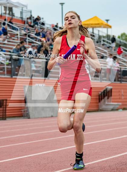 Thumbnail 2 in 2018 Loucks Games (Women's Open Distance Medley) photogallery.