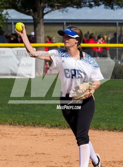 Thumbnail 1 in Kearney vs. Lincoln East photogallery.