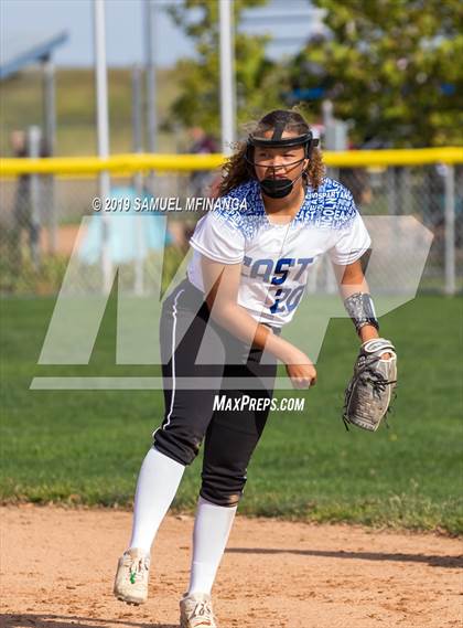 Thumbnail 1 in Kearney vs. Lincoln East photogallery.