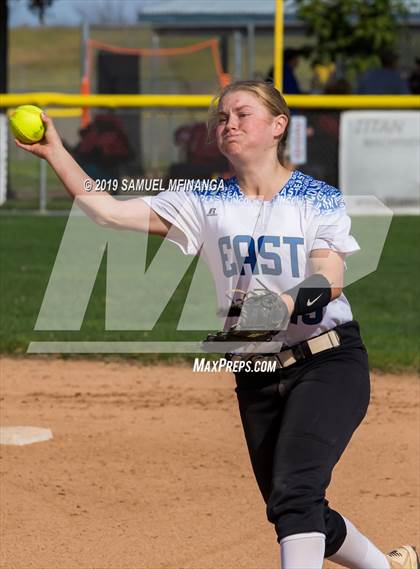 Thumbnail 2 in Kearney vs. Lincoln East photogallery.