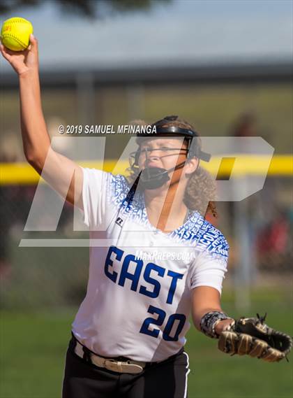 Thumbnail 1 in Kearney vs. Lincoln East photogallery.