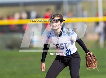 Thumbnail 1 in Kearney vs. Lincoln East photogallery.