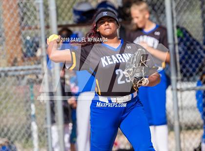 Thumbnail 2 in Kearney vs. Lincoln East photogallery.
