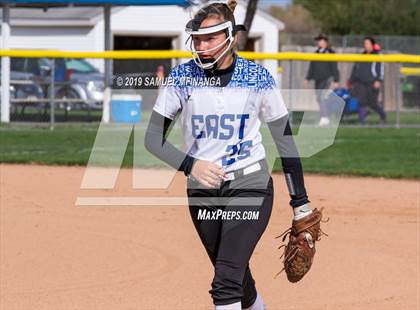 Thumbnail 3 in Kearney vs. Lincoln East photogallery.