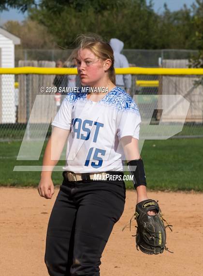 Thumbnail 2 in Kearney vs. Lincoln East photogallery.