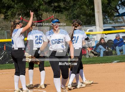 Thumbnail 3 in Kearney vs. Lincoln East photogallery.
