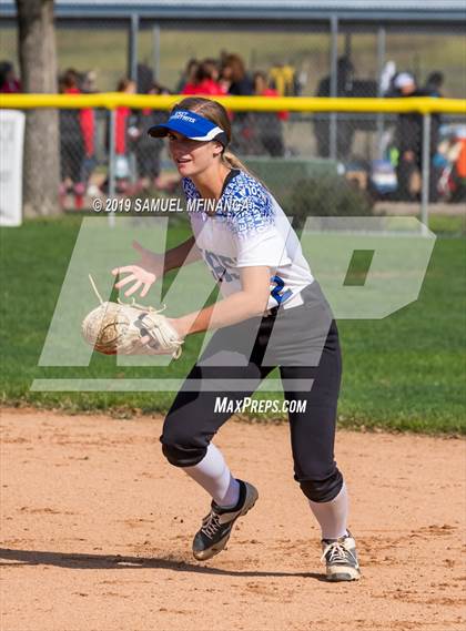 Thumbnail 1 in Kearney vs. Lincoln East photogallery.