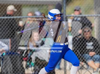 Thumbnail 3 in Kearney vs. Lincoln East photogallery.
