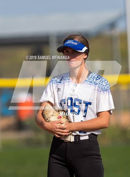 Thumbnail 3 in Kearney vs. Lincoln East photogallery.