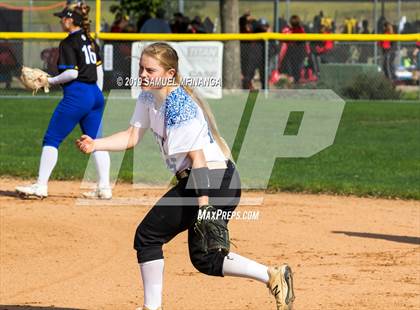 Thumbnail 2 in Kearney vs. Lincoln East photogallery.