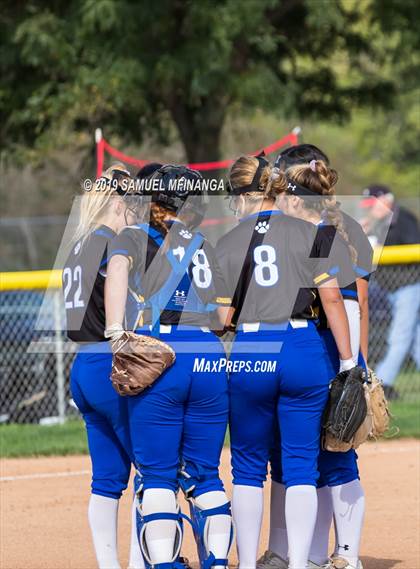 Thumbnail 2 in Kearney vs. Lincoln East photogallery.