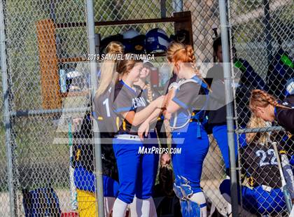 Thumbnail 2 in Kearney vs. Lincoln East photogallery.