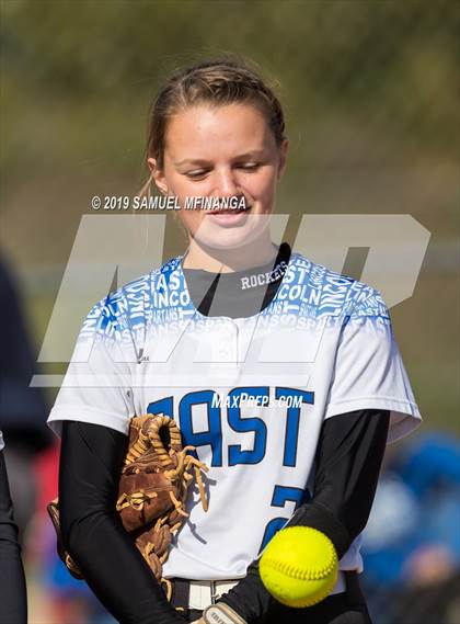 Thumbnail 3 in Kearney vs. Lincoln East photogallery.