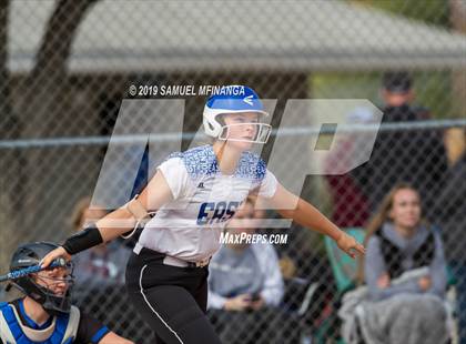 Thumbnail 1 in Kearney vs. Lincoln East photogallery.