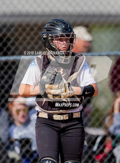 Thumbnail 3 in Kearney vs. Lincoln East photogallery.
