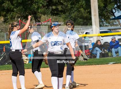 Thumbnail 2 in Kearney vs. Lincoln East photogallery.